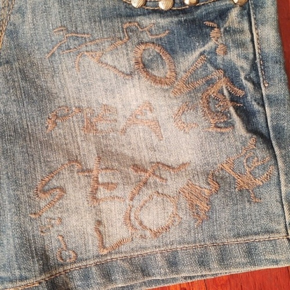 M-Soft Jeans Embroidered Denim Shorts Sz 27 - Picture 3 of 14